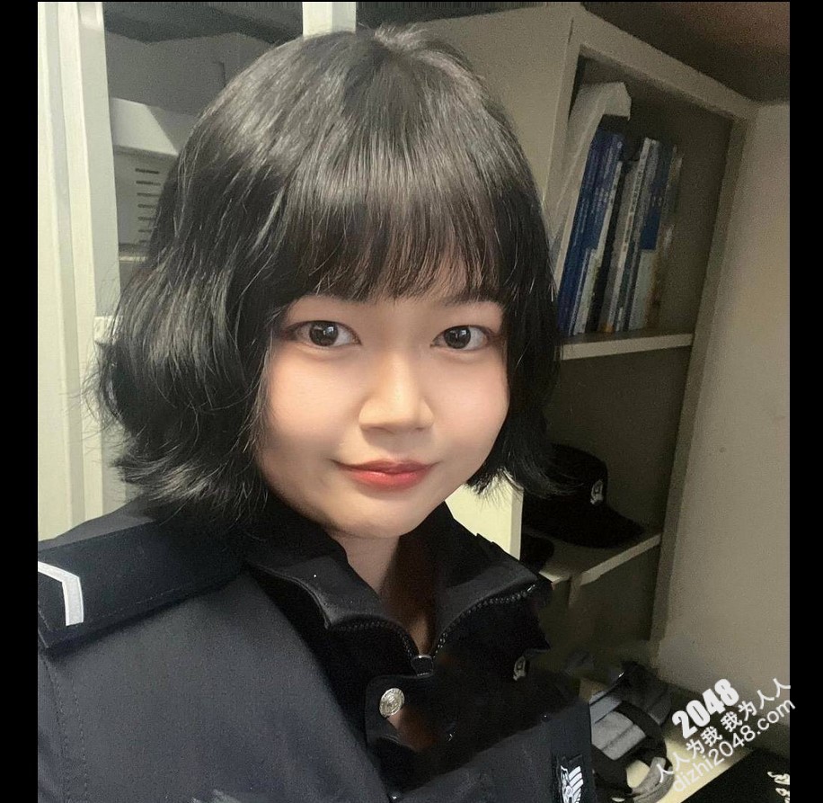 【全网独家】内蒙古警察学院『张萱珍』最新女警霸王花独家私密视图流出!